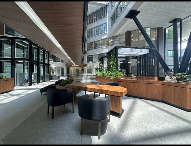 735M² OFFICE TO LET IN SANDTON CENTRAL
